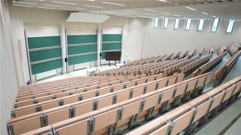 Der größte Hörsaal im Haus der Informatik bietet rund 500 Plätze.