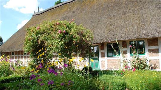 Der idyllische Beekhoff in Beckdorf ist ein beliebter Ort für standesamtliche Trauungen.