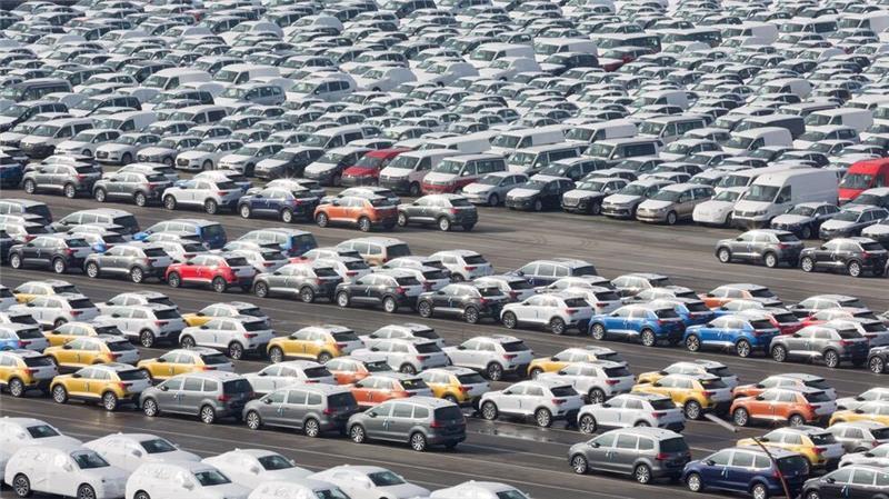 DSW: Deutsche Konzerne haben viele hausgemachte Probleme Der internationale Wettbewerbsdruck trifft insbesondere die deutsche Autobranche (Archivbild).