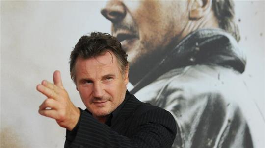Der irische Schauspieler Liam Neeson schlüpft für die Fortsetung von die „Nackte Kanone“ in die Rolle des schusseligen Polizisten Frank Drebin.