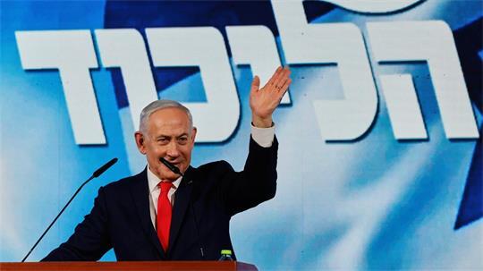 Der israelische Ministerpräsident Benjamin Netanjahu hat nach der Wahl in Israel zur Bildung einer starken rechtsgerichteten Regierung ohne Beteiligung arabischer Parteien aufgerufen.