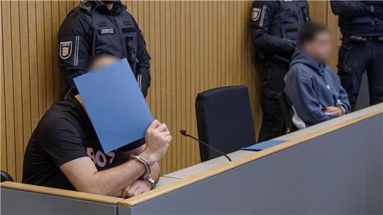 Der jüngere der beiden Angeklagten legte ein umfangreiches Geständnis ab.