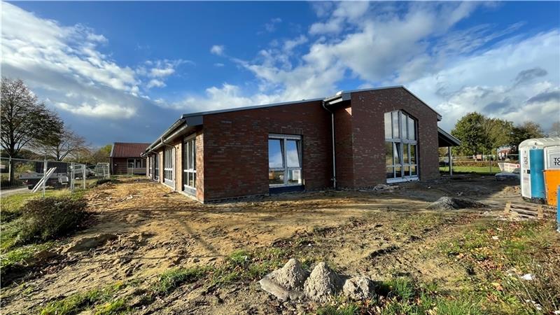 Der neue Anbau an der Grundschule Fredenbeck bietet Platz für die dringend benötigten Klassenräume sowie für den Ganztagsschulbetrieb, der ab 2026 verpflichtend ist. Foto: Sophia Ahrens