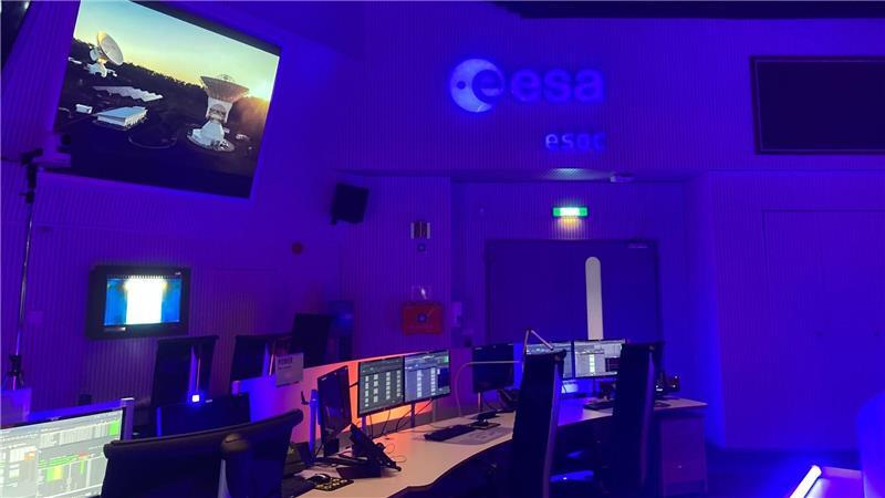 Der neue Erdbeobachtungssatellit soll vom Kontrollzentrum aus gesteuert werden. (Archivbild)