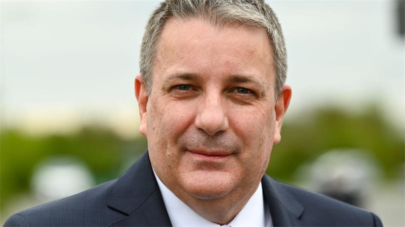 Merck kauft US-Laborausrüster für zehn Milliarden Euro Der neue Merck-Chef Kai Beckmann stemmt die erste Übernahme. (Archivbild)