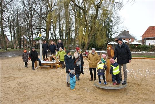 Der neue Spielplatz am Schlosspark in Horneburg. Fotos: Lohmann