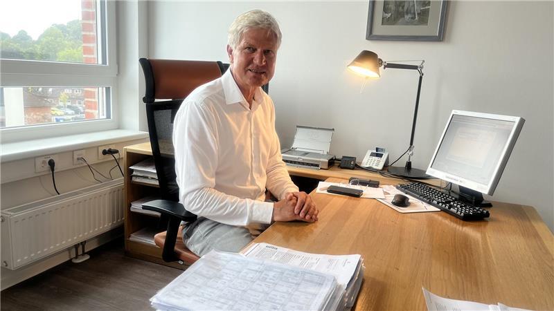 Der niedergelassene Kardiologe und Sportmediziner Stephan Brune ist Bezirksausschuss-Vorsitzender der Bezirksstelle Stade der Kassenärztlichen Vereinigung Niedersachsen (KVN). Seine Praxis ist in Stade.
