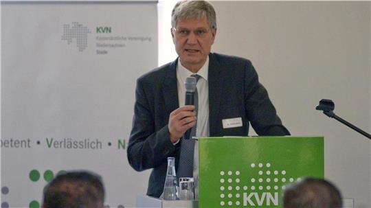 Der niedergelassene Kardiologe und Sportmediziner Stephan Brune ist Bezirksausschuss-Vorsitzender der Bezirksstelle Stade der Kassenärztlichen Vereinigung Niedersachsen (KVN).