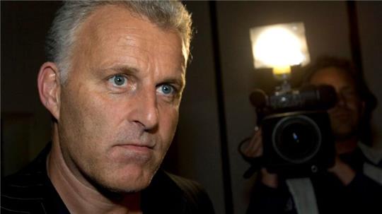Der niederländische Kriminalreporter Peter R. de Vries wurde im Jahr 2021 im Zentrum von Amsterdam erschossen.