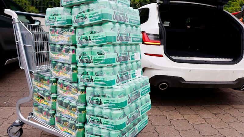 Der pfandfreie Doseneinkauf im Grenzhandel beschäftigt nun auch das Verwaltungsgericht in Schleswig.