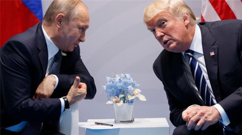 Der russische Präsident Wladimir Putin und sein US-Kollege Donald Trump sollen sich nach Angaben aus Moskau bald treffen. (Archivbild)