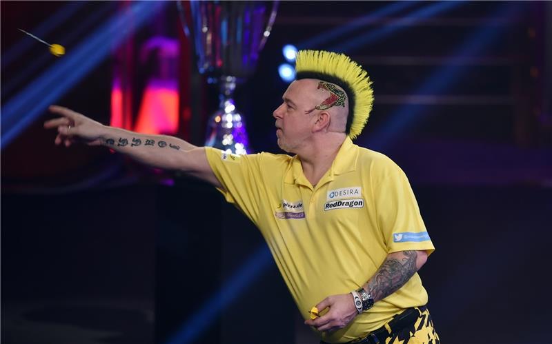 Der schottische Darts-Profi Peter Wright in Aktion. Foto Seidel/dpa