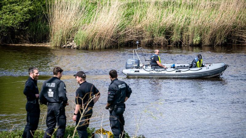 Wo ist Arian? Suche nach Sechsjährigem wird fortgesetzt Der sechs Jahre alte Arian aus dem niedersächsischen Bremervörde-Elm wird weiter vermisst.