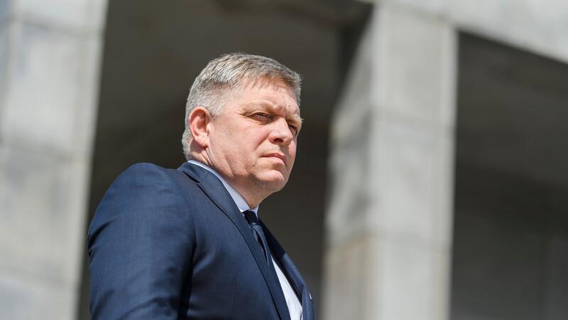 Der slowakische Regierungschef Robert Fico ist angeschossen worden (Archivbild).