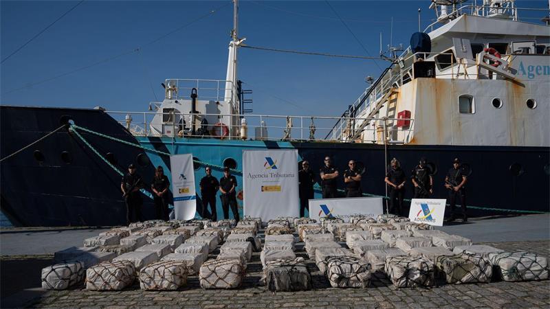 Der spanische Zoll hat auf einem polnischen Segelboot 2,1 Tonnen Kokain beschlagnahmt. 