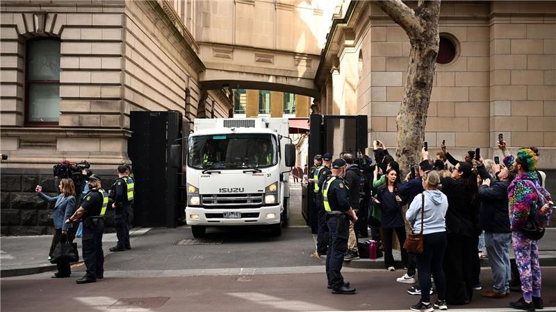 Der spektakuläre Fall sorgte weltweit für Schlagzeilen.