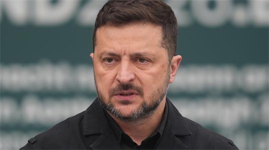 Der ukrainische Präsident Selenskyj fordert weitere Hilfe bei der Flugabwehr gegen die russischen Raketen. (Archivbild)