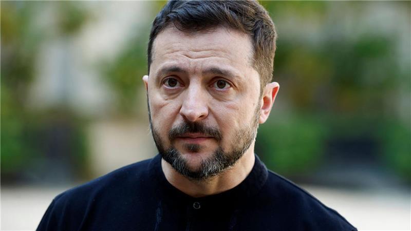 Der ukrainische Präsident Selenskyj stellt an der Armeespitze noch einmal um. (Archivbild)