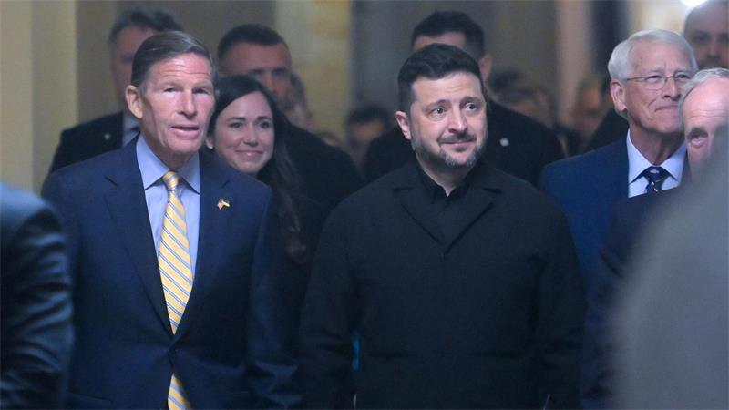 US-Senat billigt Gesetz zu neuen Russland-Sanktionen Der ukrainische Präsident Selenskyj traf vorige Woche den demokratischen Senator Blumenthal. (Archivbild)