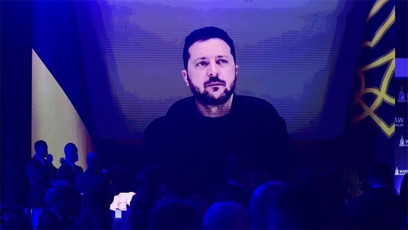 Der ukrainische Präsident Selenskyj wartet auf „konkrete Schritte“ der Amerikaner.