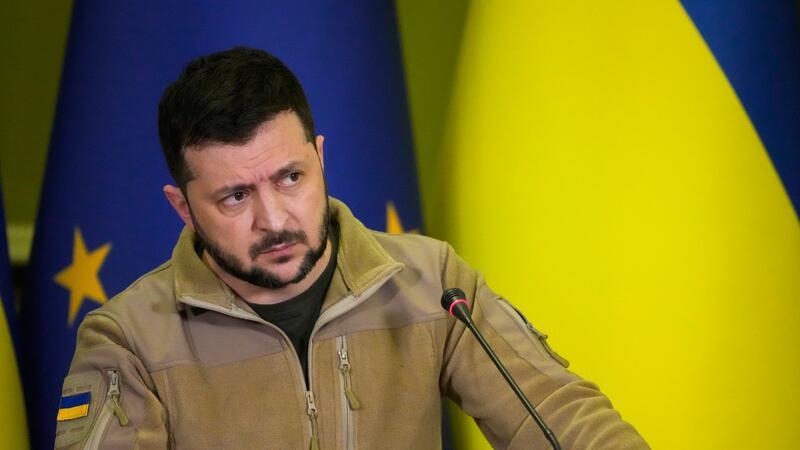Krieg gegen die Ukraine: So ist die Lage Der ukrainische Präsident Wolodymyr Selenskyj bekräftigt, dass eine Mitgliedschaft in der Nato für die Ukraine „unveränderliche Priorität“ habe.