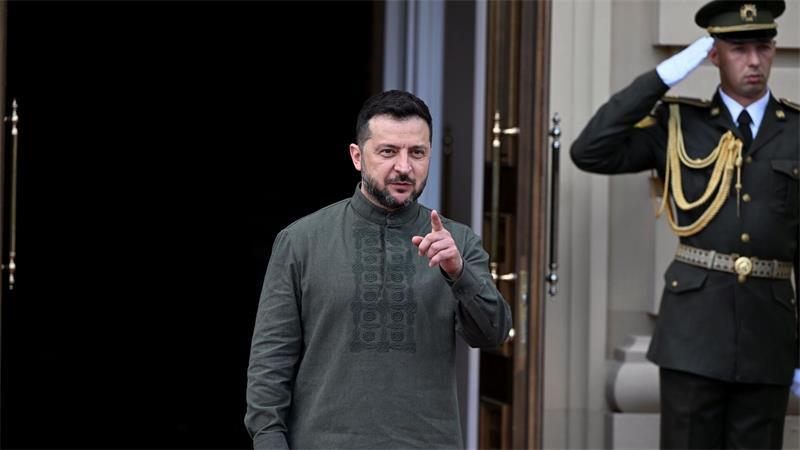Der ukrainische Präsident Wolodymyr Selenskyj hat zum 35. Jahrestag der Unabhängigkeit des Landes weiteren Widerstand gegen Russlands Angriffskrieg angekündigt. 