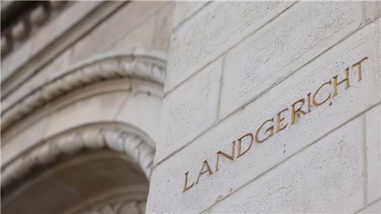 Der ursprünglich für den 21. Oktober geplante Auftakt war nach Angaben eines Gerichtssprechers verschoben worden, weil der Angeklagte zu diesem Termin nicht erschienen war. (Symbolbild)