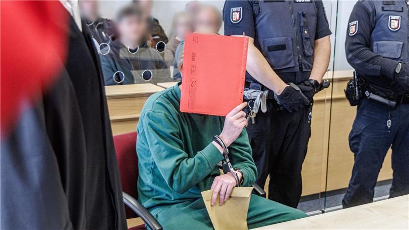 Der vier Monate alte Säugling war Ende September in Brunsbüttel (Kreis Dithmarschen) in seinem Zuhause gestorben.