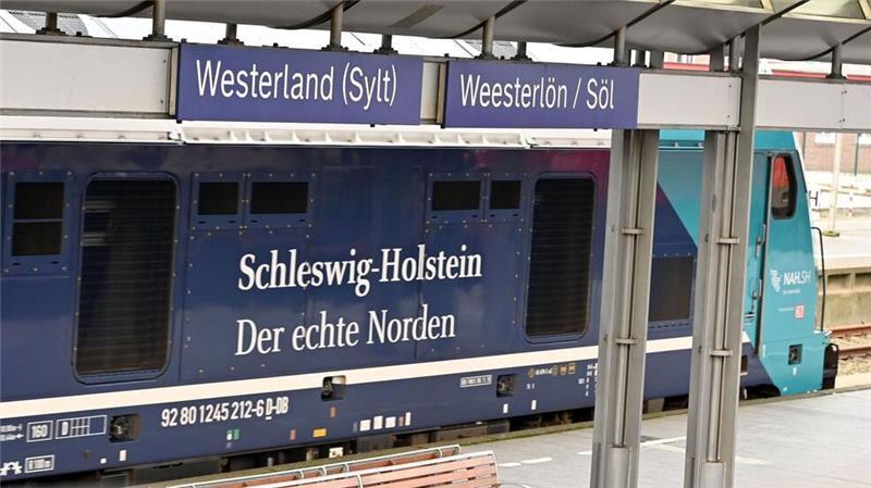 Der zweigleisige Ausbau der Marschbahn nach Sylt wurde im Kieler Landtag diskutiert. (Archivbild)