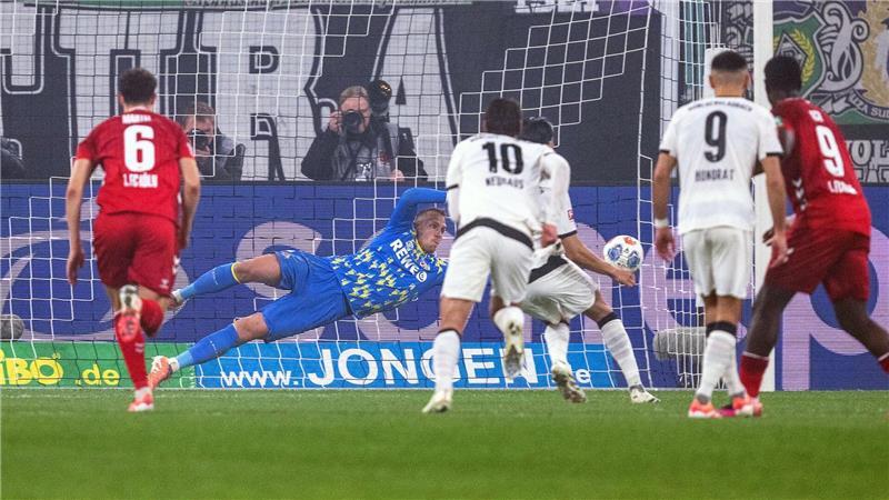 Der zweite Elfmeter der Borussia saß.