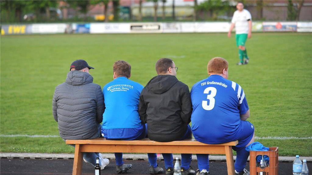 Derby im Elbestadion: Der TSV Großenwörden II gewinnt mit 5:1 gegen den FC Wisch...
