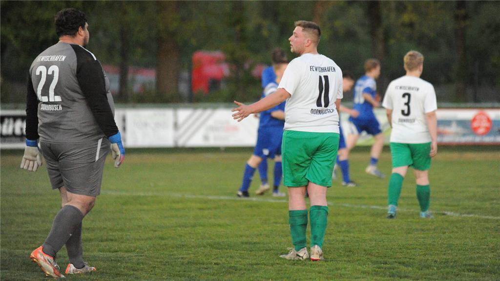 Derby im Elbestadion: Der TSV Großenwörden II gewinnt mit 5:1 gegen den FC Wisch...
