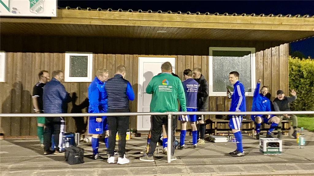 Derby im Elbestadion: Der TSV Großenwörden II gewinnt mit 5:1 gegen den FC Wisch...
