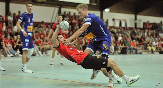 Derby zum Saisonauftakt: Fredenbeck schlägt Beckdorf. Die Fans sehen ein faires Spiel.