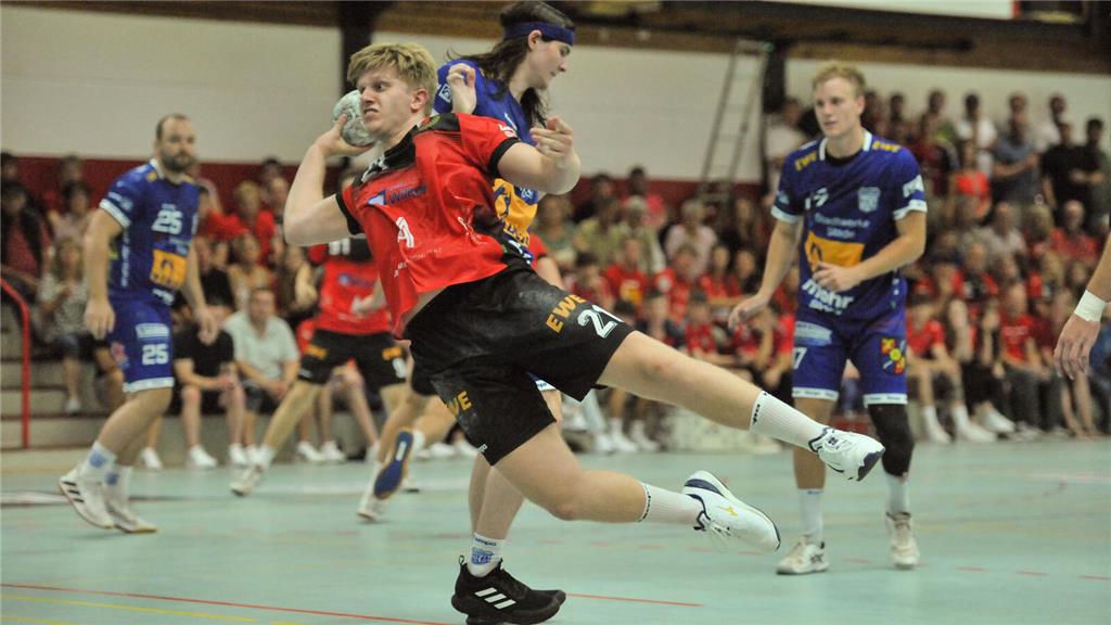 Derby zum Saisonauftakt: Fredenbeck schlägt Beckdorf.