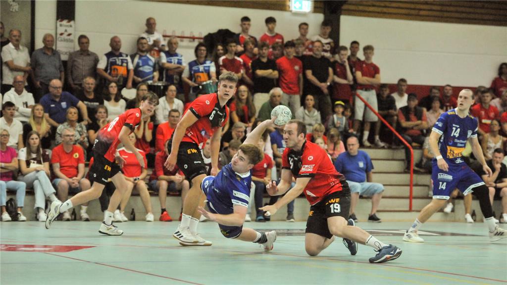 Derby zum Saisonauftakt: Fredenbeck schlägt Beckdorf.