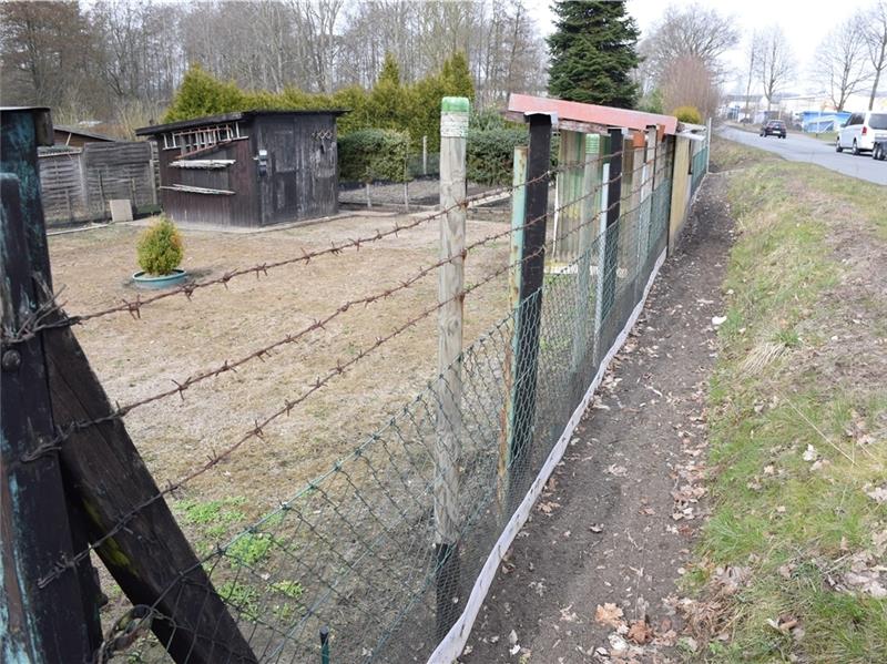 Liegt eine Bombe im Stader Kleingarten? Derzeit geschlossen: die Kleingartenanlage in Stade-Süd . Foto: Strüning