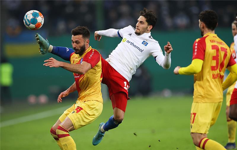 Derzeit ist das Medizinunternehmen Orthomol HSV-Hauptsponsor.  Foto: dpa