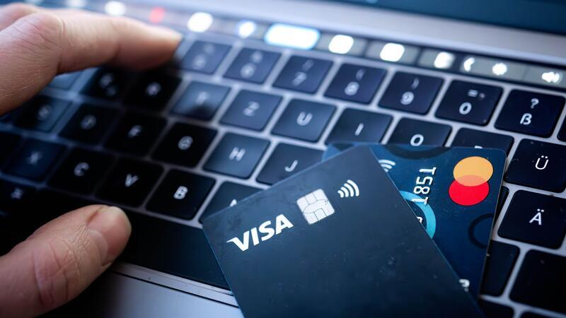 Stundenlange Störung bei Kartenzahlungen - kein Cyberangriff Derzeit kommt es zu Problemen bei der Zahlung mit bestimmten Debit- und Kreditkarten (Archivfoto).
