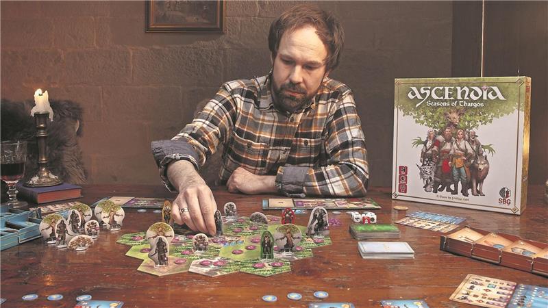 Designer Philipp Kehl hat fünf Jahre lang an seinem ersten Brettspiel gearbeitet.