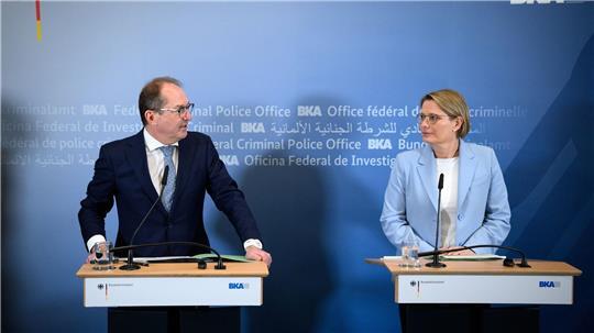 Details des Entwurfs stimmten Bundesjustizministerin Stefanie Hubig (SPD) und Bundesinnenminister Alexander Dobrindt (CSU) miteinander ab. (Archivfoto)