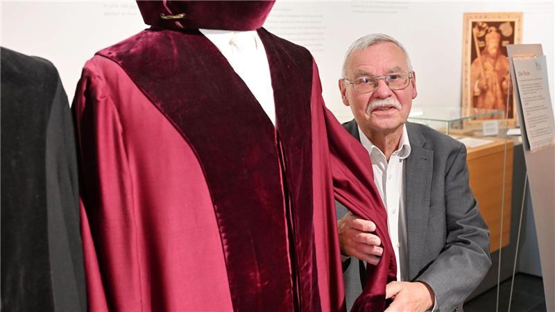 Detlev Fischer leitet das rechtshistorische Museum in Karlsruhe. 