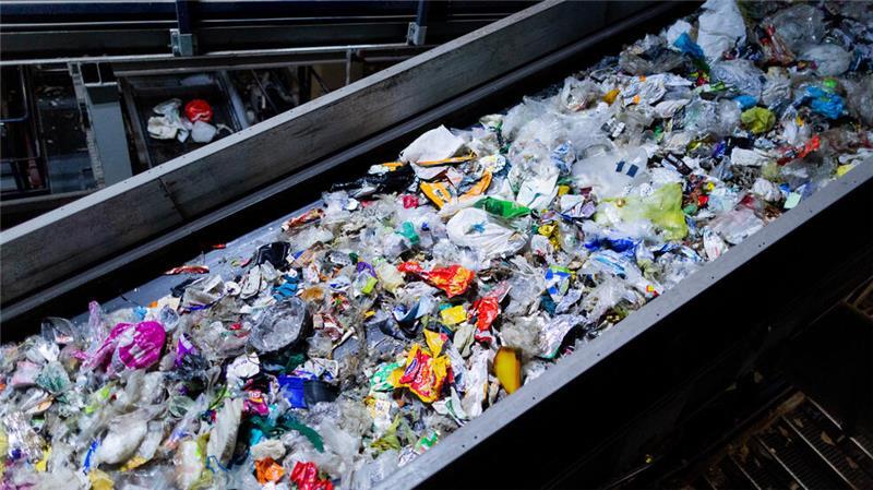 Deutlich mehr Abfälle könnten verwertet werden, mahnt der Landkreis Stade.