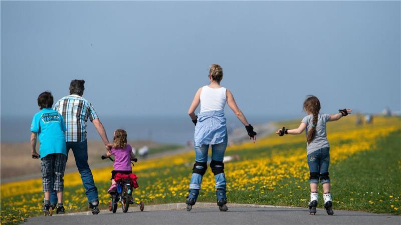 Deutlich zugelegt hat die Nutzung von Elterngeld Plus: 648.000 Beziehende planten 2025, Elterngeld Plus zumindest anteilig zu nutzen. (Symbolbild)