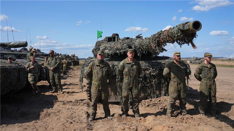 Steinmeier: Stärkere Bundeswehr wichtigste Regierungsaufgabe Deutsche Soldaten unterstützen derzeit die Sicherung der Nato-Ostflanke in Litauen. (Archivbild)