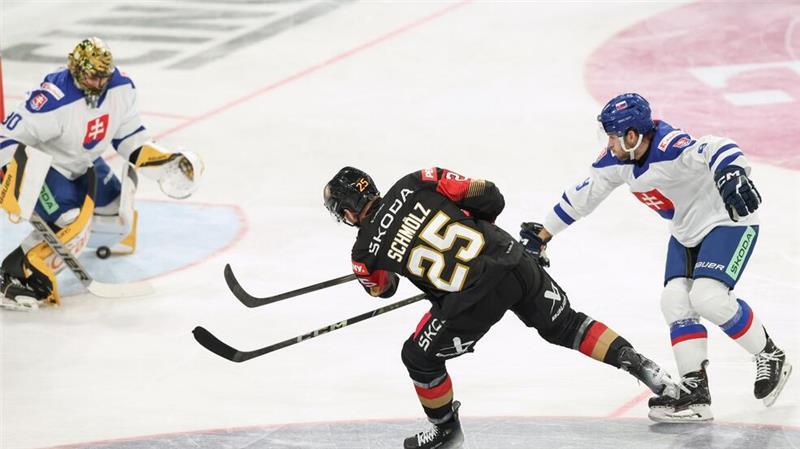 2:6 gegen Slowakei: DEB-Team enttäuscht bei Deutschland Cup Deutschland hat nach dem 2:6 die Slowakei keine Chance auf den Titel beim Deutschland Cup.