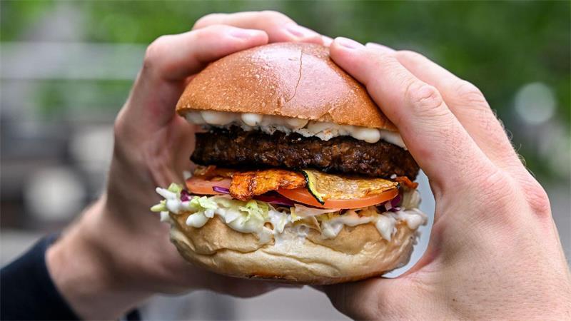EU: Namen wie „Seitan-Steak“ und „Veggie-Hühnchen“ tabu Deutschland ist nach Angaben von Wirtschaftsvertretern der größte Markt für pflanzliche Alternativprodukte in Europa. (Symbolbild)