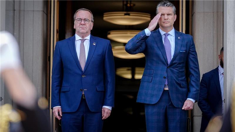 Deutschland will weitreichende US-Raketenwerfer kaufen Deutschland will weitreichende Raketenwerfer kaufen.
