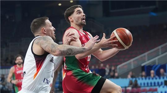 Deutschlands Basketballer hatten mit Portugal mehr Mühe als erwartet.