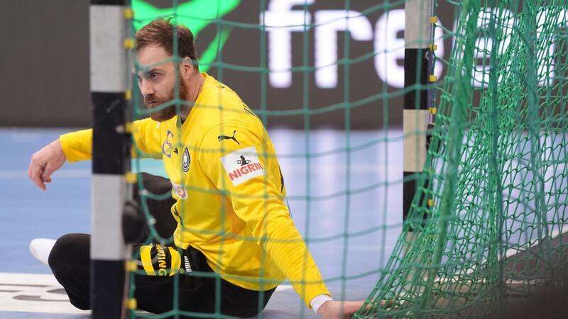 Niederlage gegen Kroatien: DHB-Team zittert um Olympia Deutschlands Torwart Andreas Wolff am Boden.